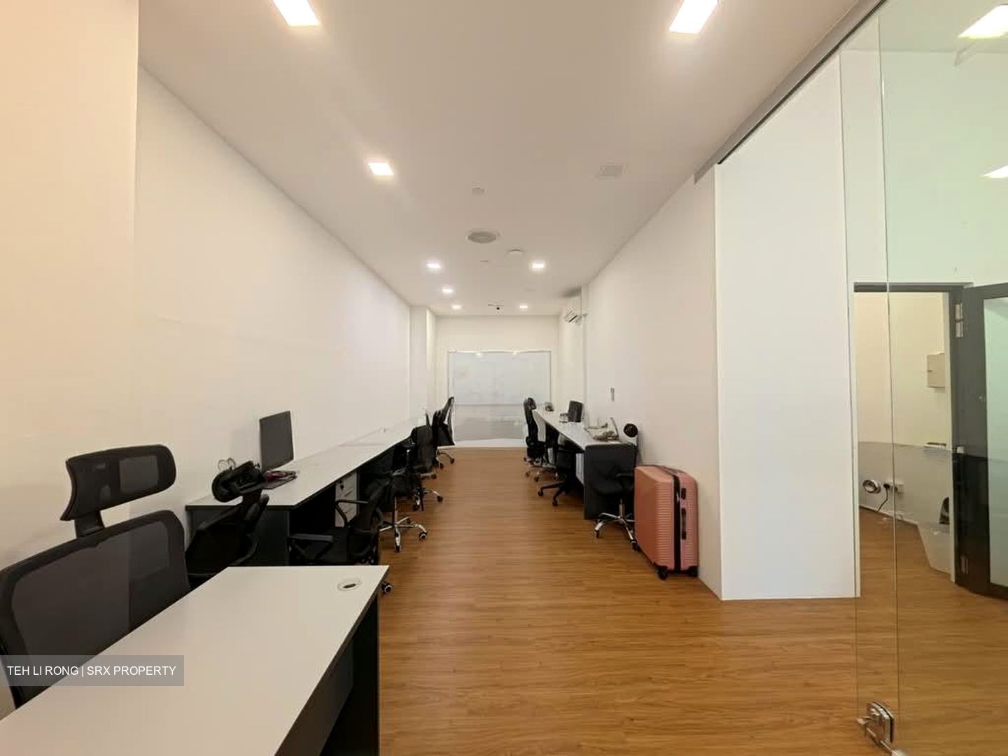 Oxley Bizhub 2 (D14), Factory #593496931